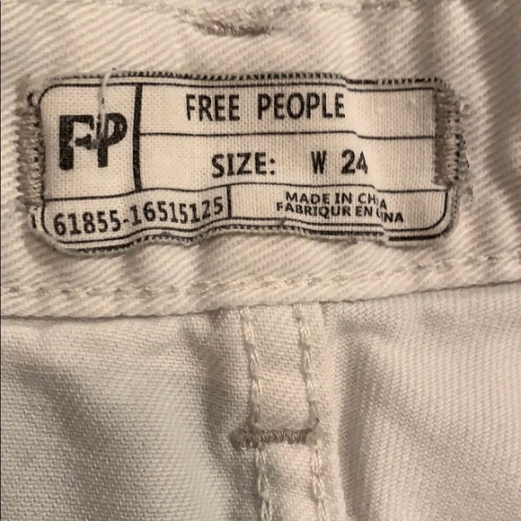 Free people white denim shorts - Picture 3 of 4